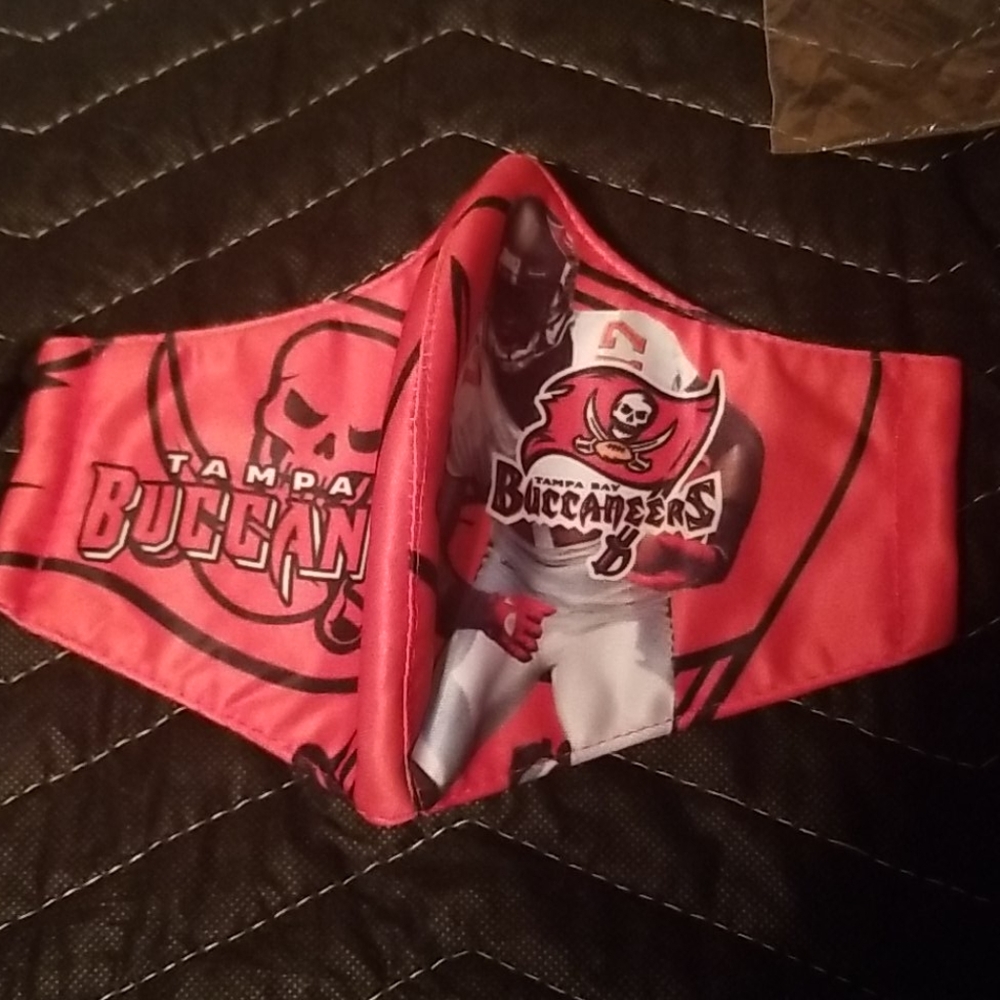TB Bucs mask